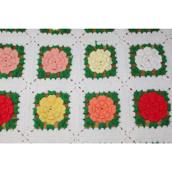 VTG Handmade 3D Crochet Multicolor Rose Flowers Granny Square Afghan 51”x66” - Picture 8 of 11